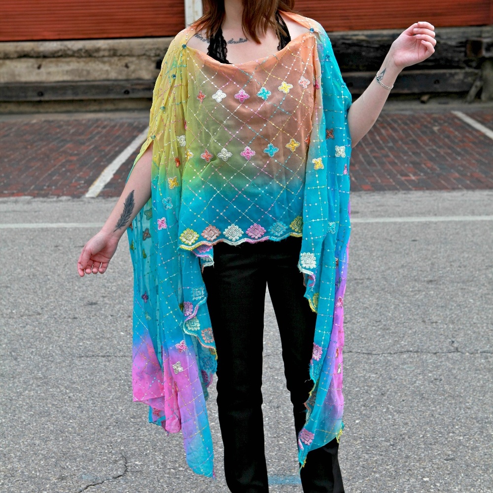 Exclusive, embroidered, elaborate Indian wrap!